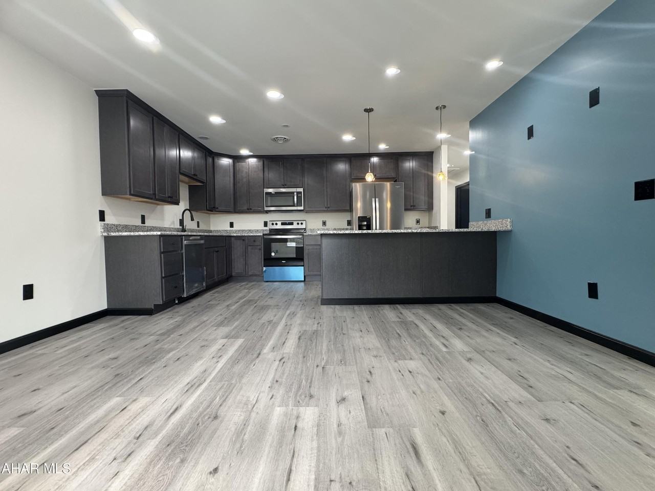 8495 Woodbury Pike #2 - Photo 6 of 15