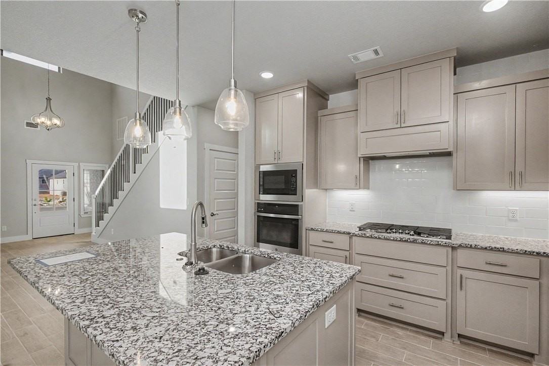 6800 Sw High Meadow Blvd - Photo 3 of 26