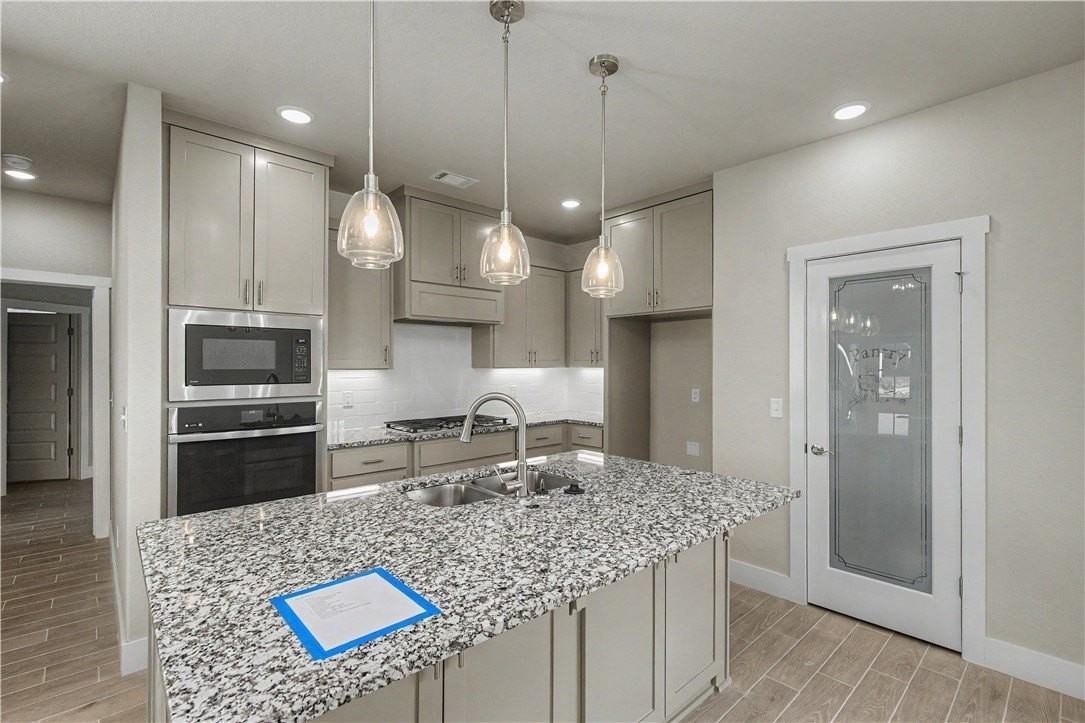 6800 Sw High Meadow Blvd - Photo 4 of 26