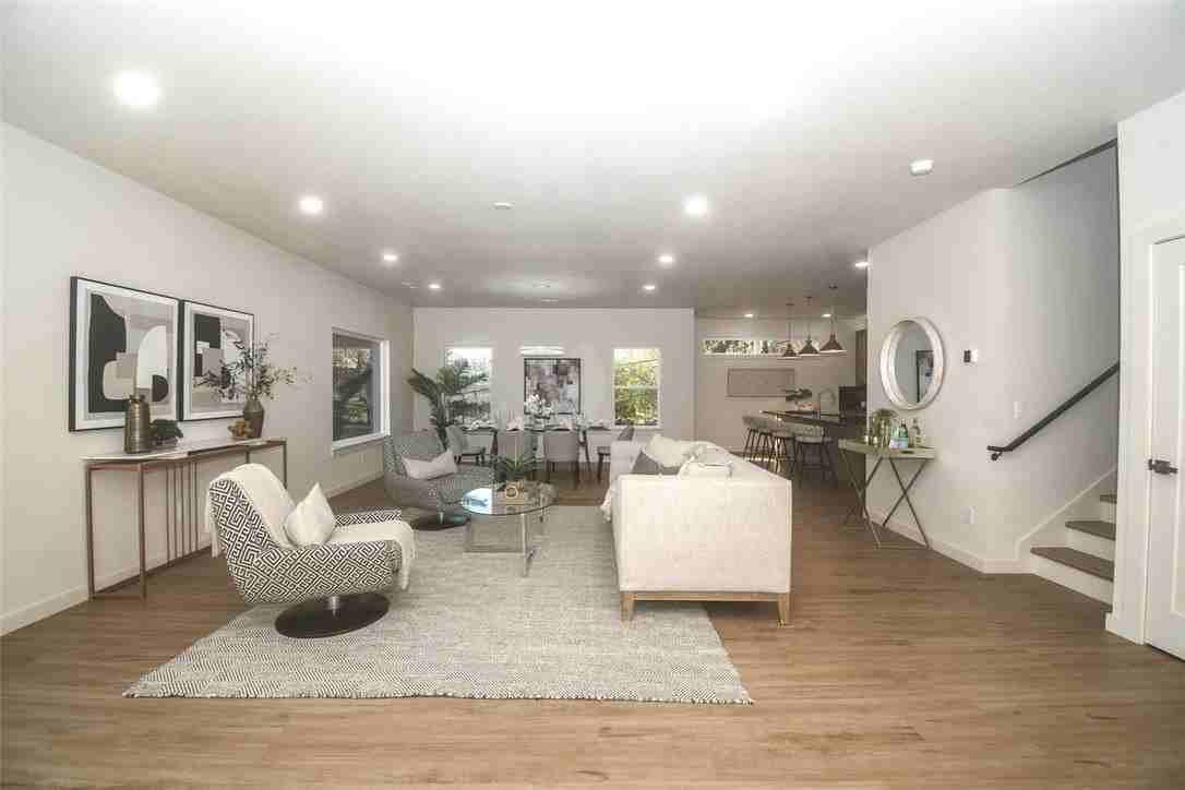 567 S Blair Ave