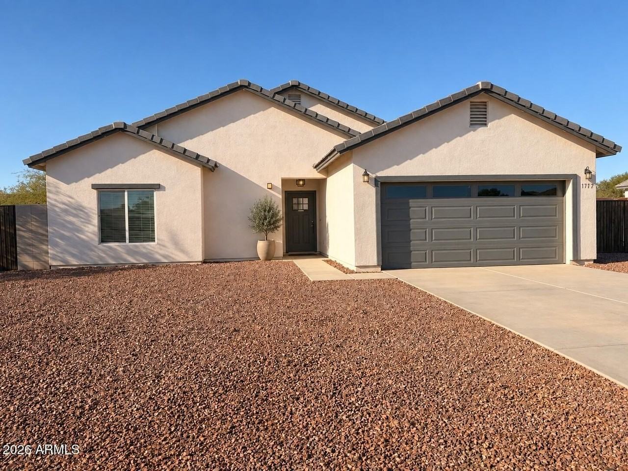 11176 W Cambria Cir - Photo 2 of 47