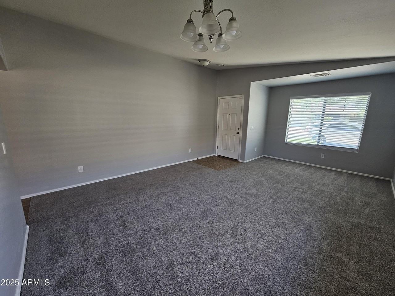 45360 W Woody Rd - Photo 4 of 37