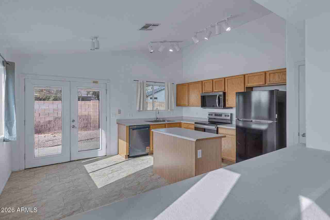 3072 W Lone Cactus Dr - Photo 7 of 21