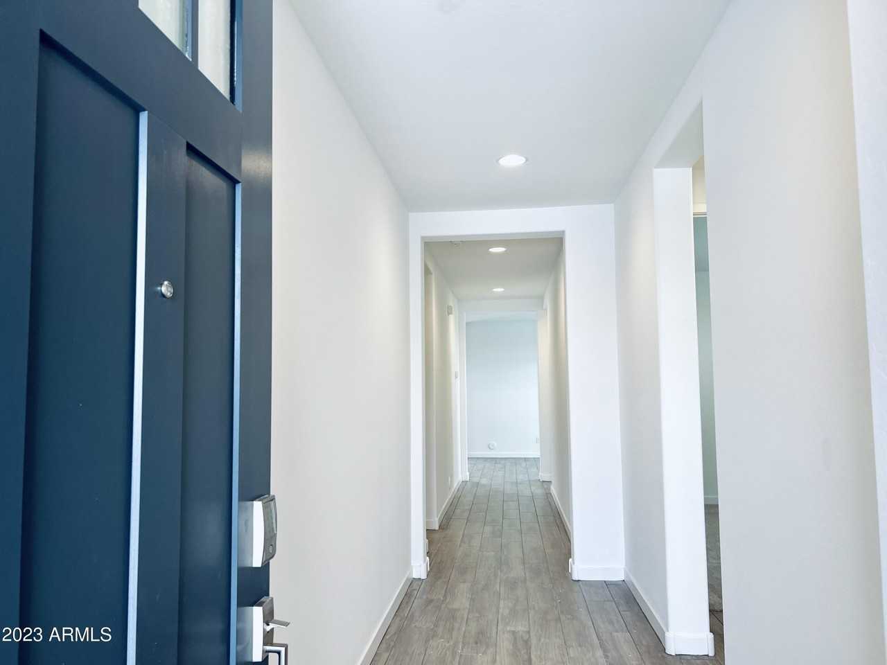 1659 W Paseo Way - Photo 4 of 34