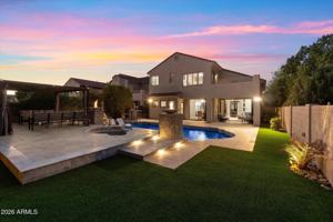 featured image of 7685 E Via Del Sol Dr