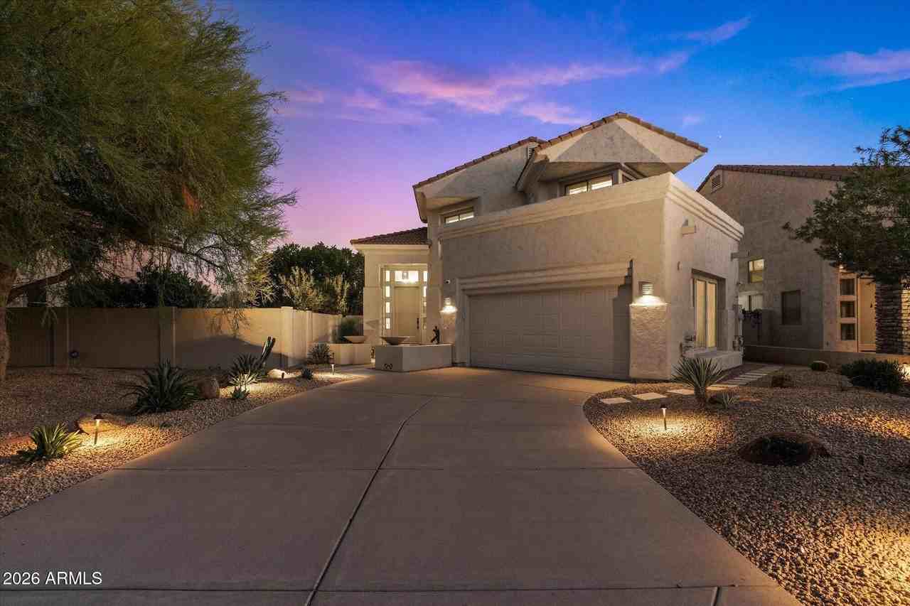 7685 E Via Del Sol Dr - Photo 3 of 40