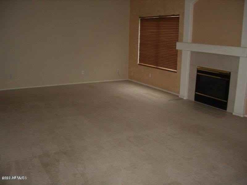 300 N Bullmoose Dr - Photo 5 of 26