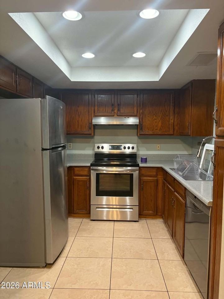 1151 W Laredo St - Photo 6 of 20