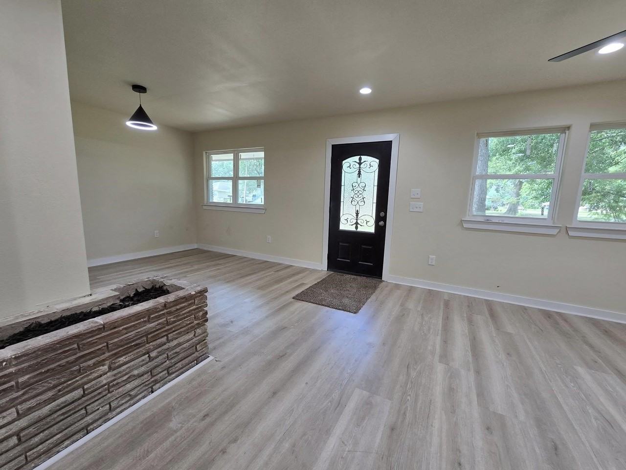 3435 Kenwood Dr - Photo 5 of 13