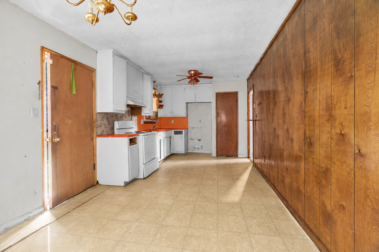 4309 Brewer Ct #1 - Photo 6 of 16