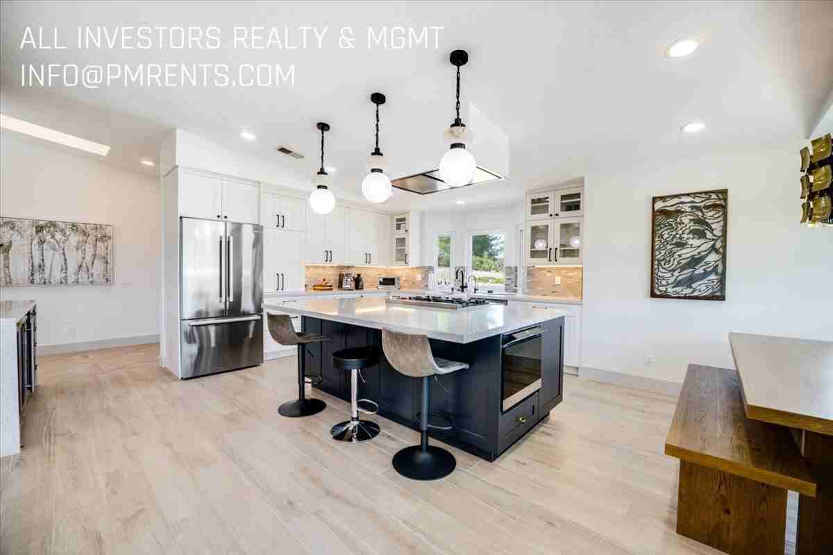 15715 Zeigler Court - MAINUnit 2 #MAIN - Photo 7 of 37