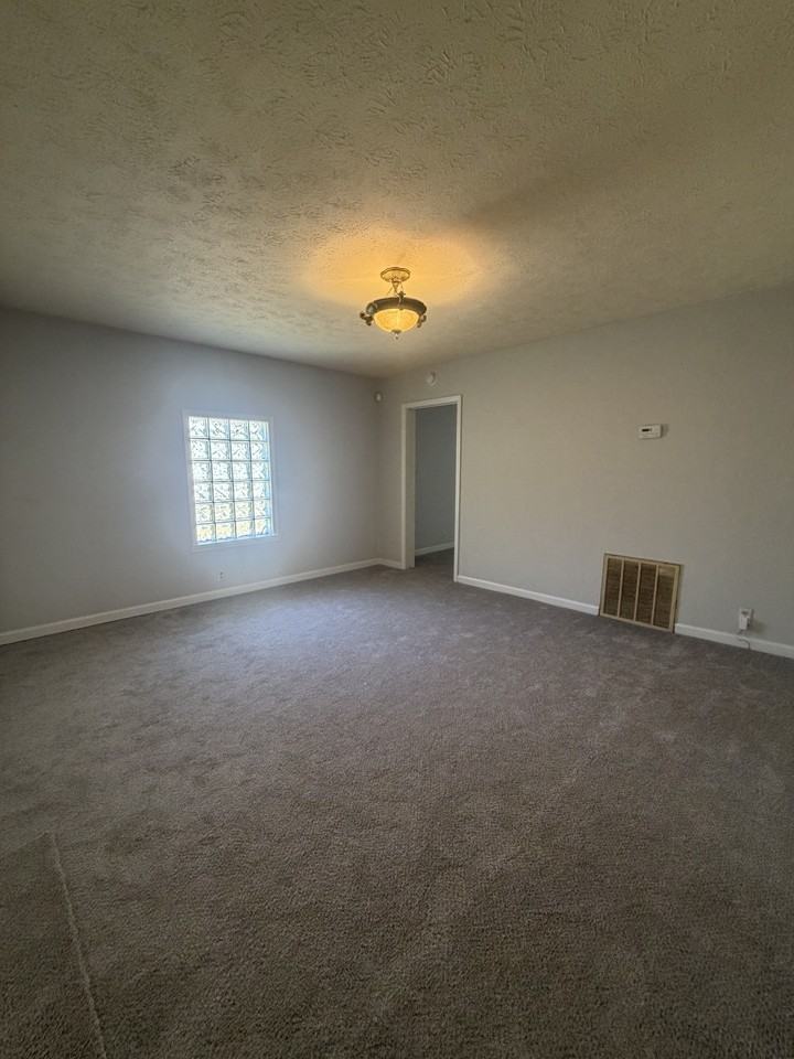 921 N Wayne St #1 - Photo 2 of 9