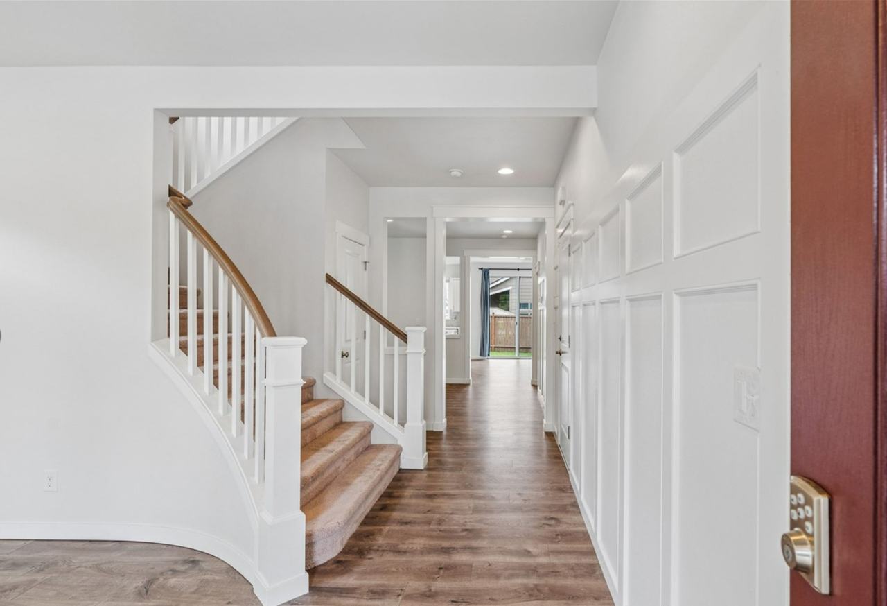 6813 Sweetgum Ave Ne #1 - Photo 2 of 28