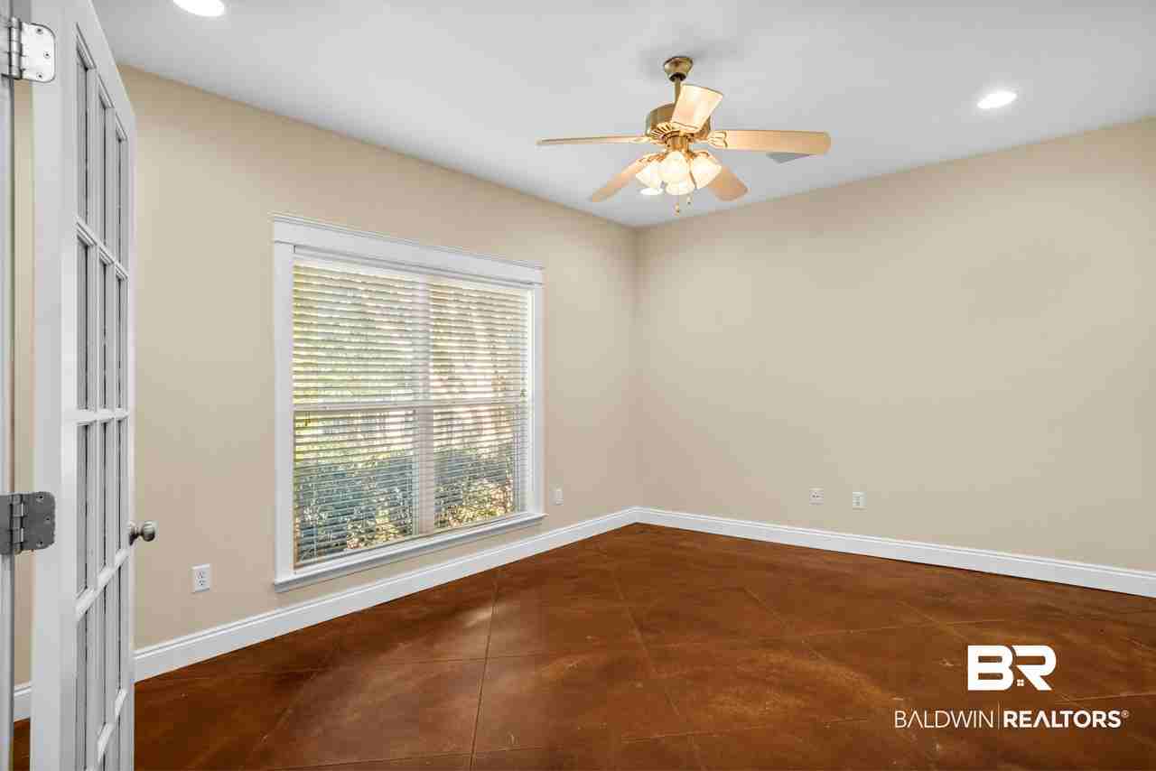 20720 Northwood St - Photo 2 of 28
