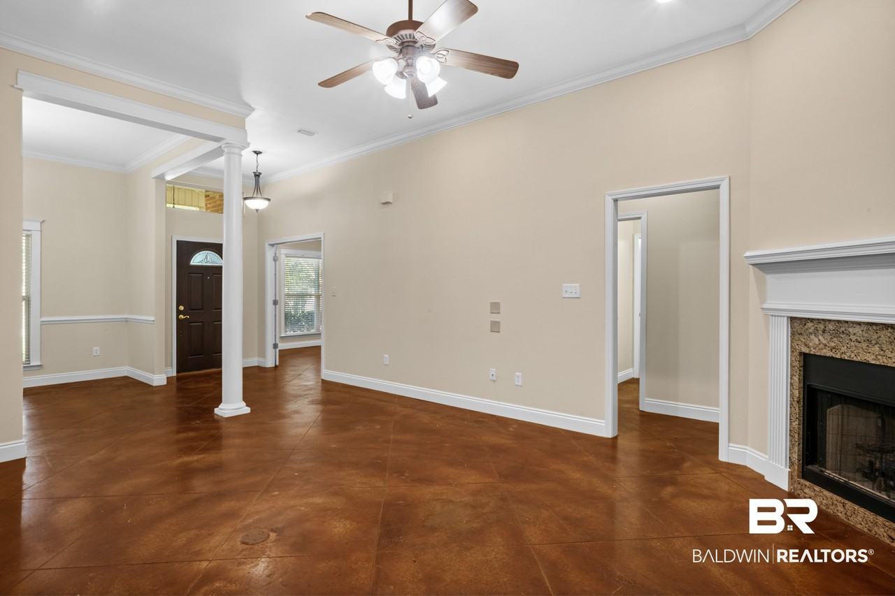 20720 Northwood St - Photo 7 of 28