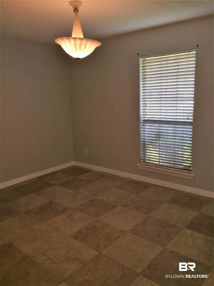 6919 Park Dr - Photo 3 of 12