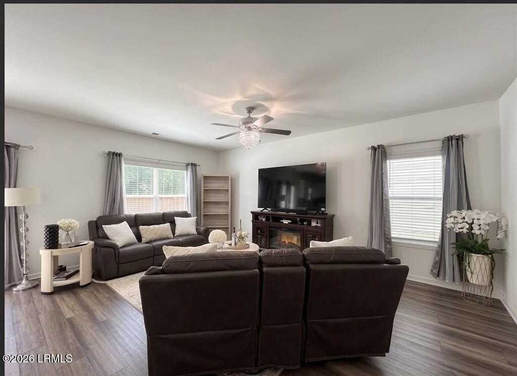 143 Chestnut St - Photo 6 of 25