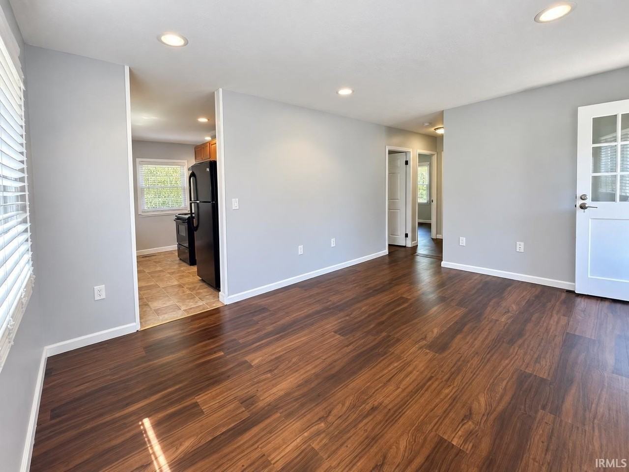 420 S Mitchell St - Photo 5 of 23