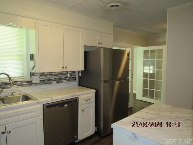 1315 Fairlane Dr - Photo 7 of 19