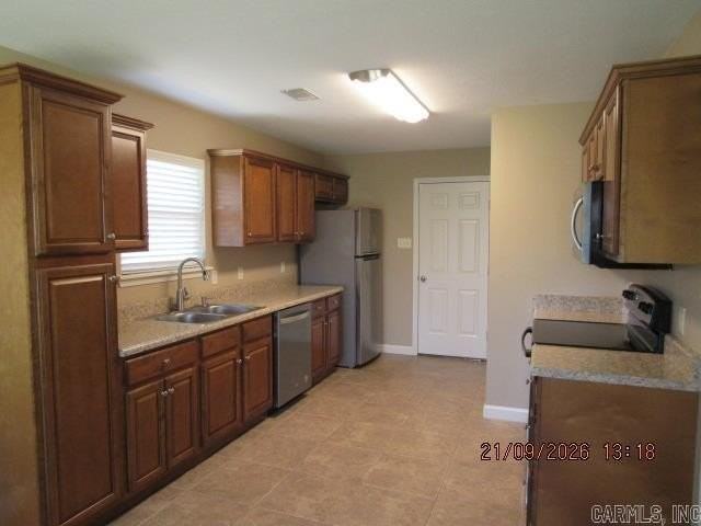 2230 Linda Dr - Photo 5 of 17
