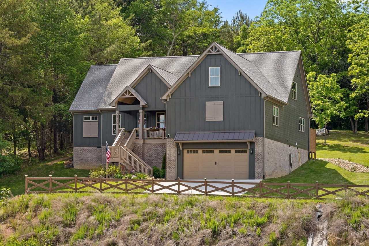 8635 Woodbury Acre Ct - Photo 3 of 50