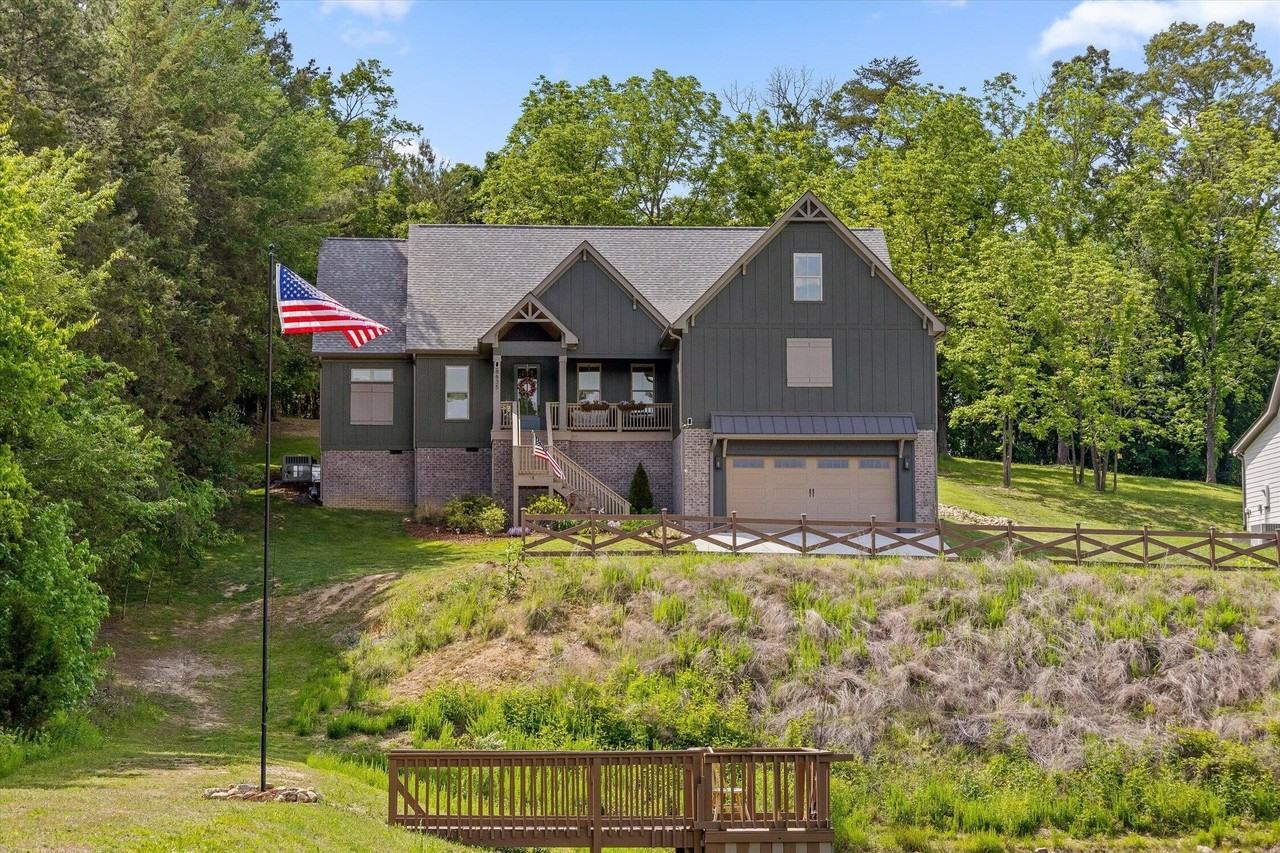 8635 Woodbury Acre Ct - Photo 4 of 50