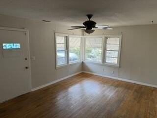 1713 Strawberry Ln - Photo 3 of 17