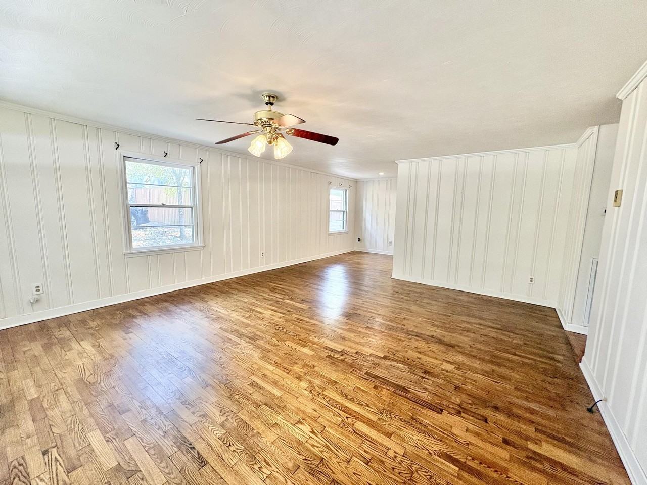 922 Ridgeway Ave - Photo 6 of 24