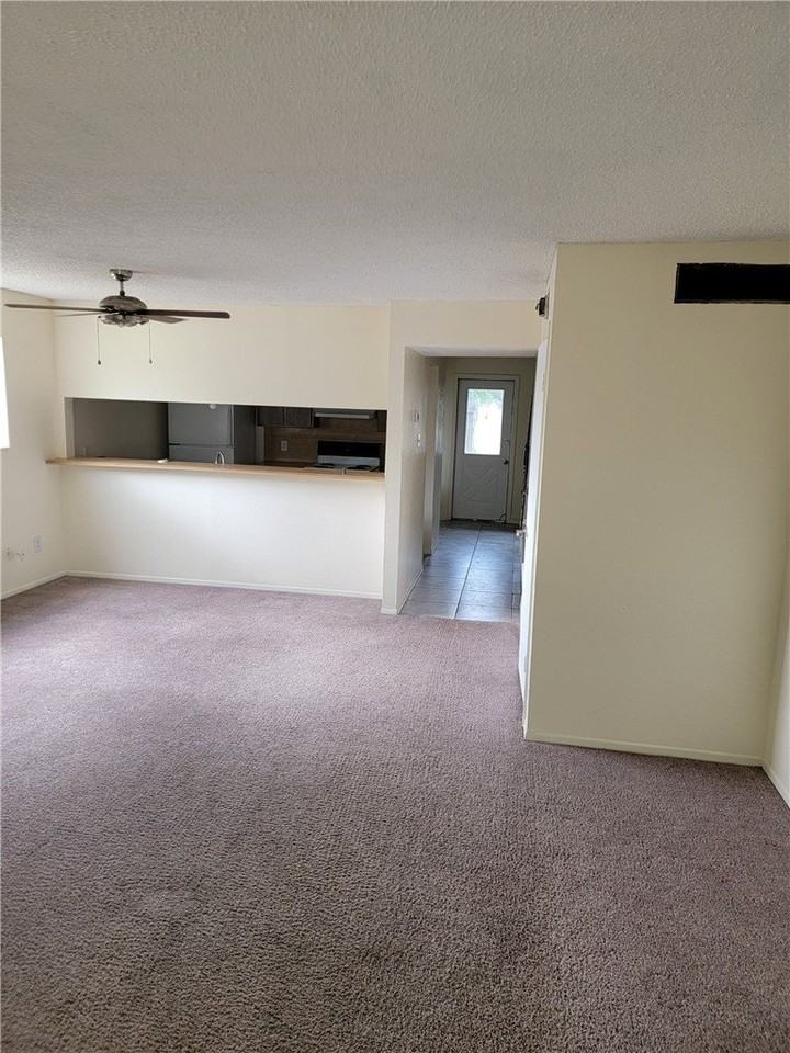 5077 Wingfoot Ln #C - Photo 3 of 8