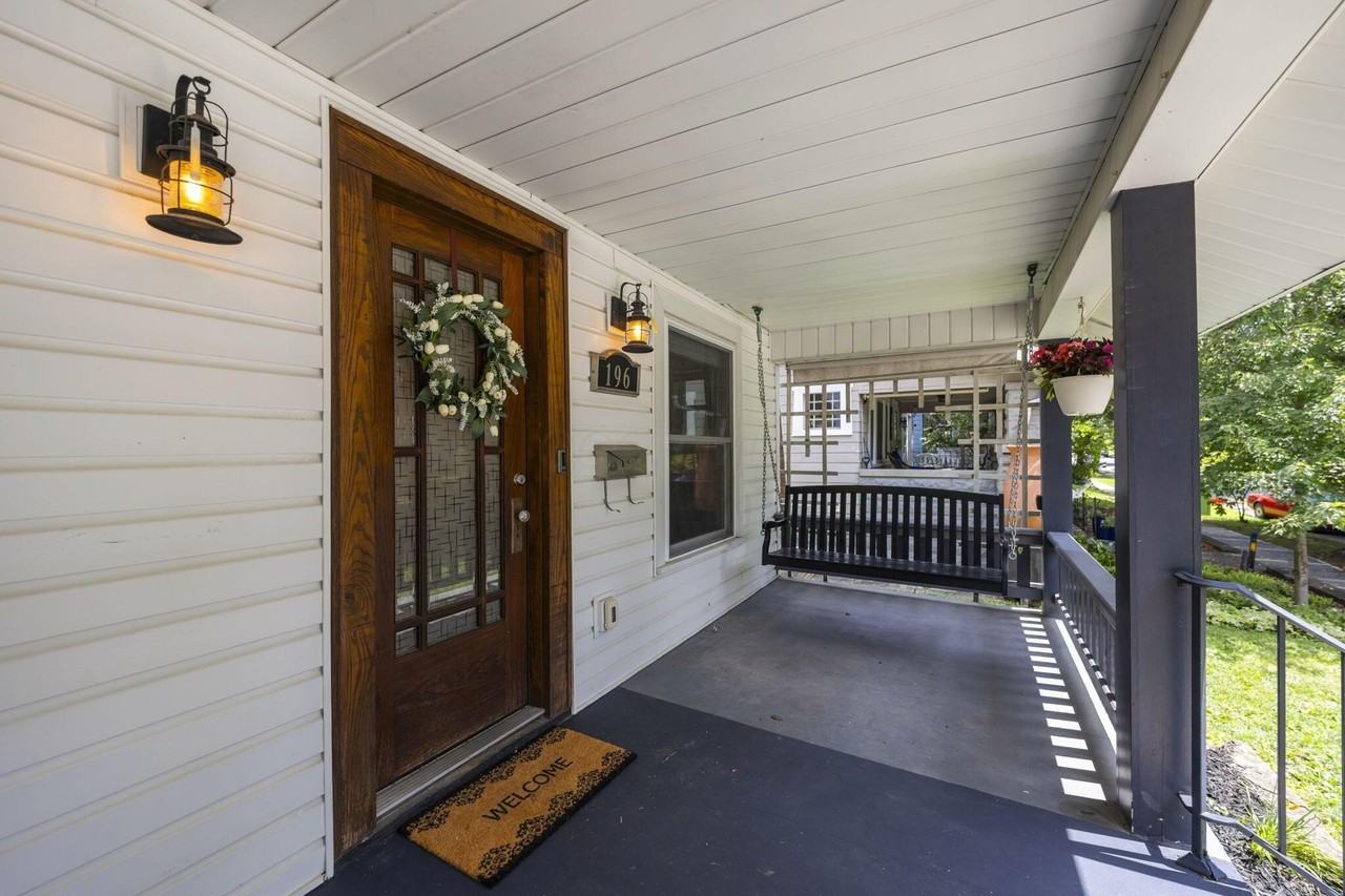 196 Brighton Rd - Photo 3 of 47