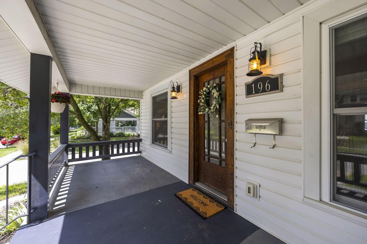 196 Brighton Rd - Photo 4 of 47