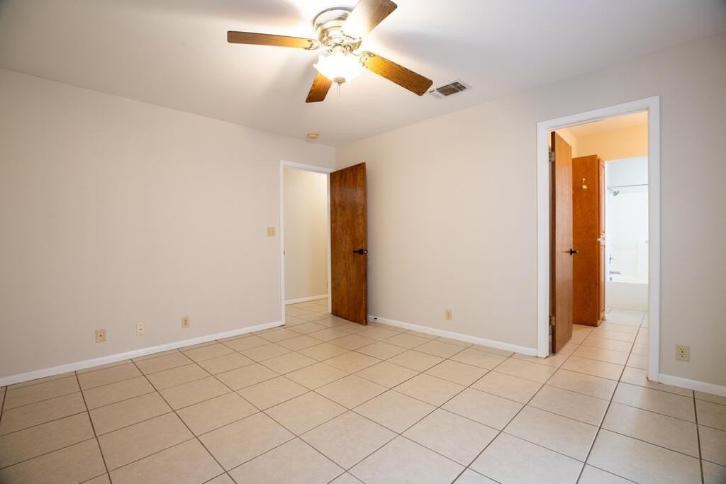 703 Dawn Ln - Photo 5 of 16