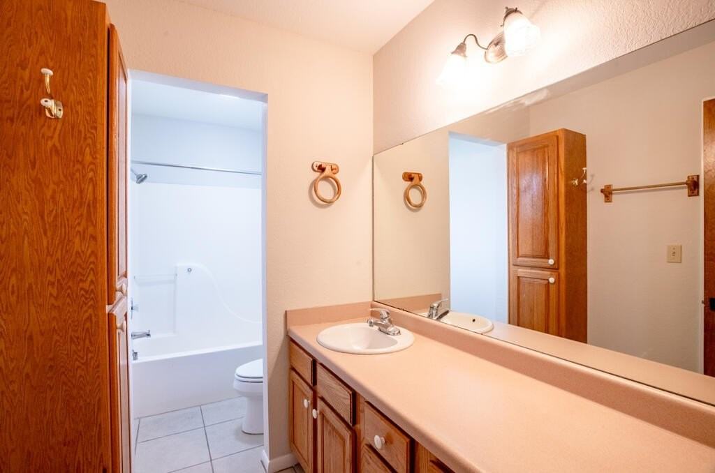 703 Dawn Ln - Photo 6 of 16