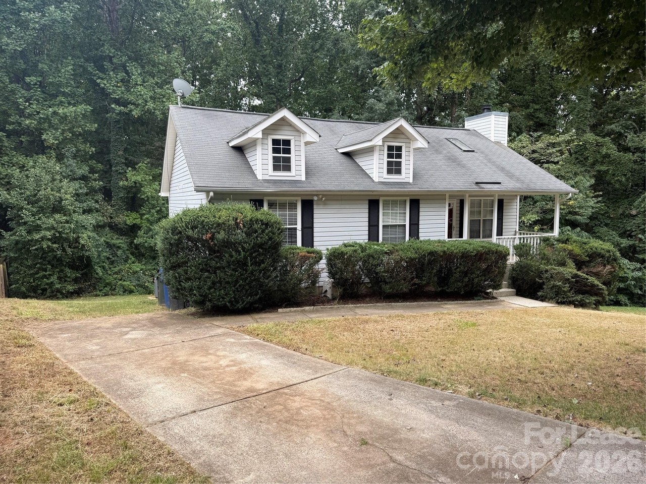 8006 Maxwelton Dr - Photo 2 of 18