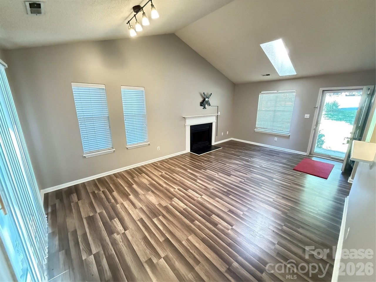 8006 Maxwelton Dr - Photo 6 of 18