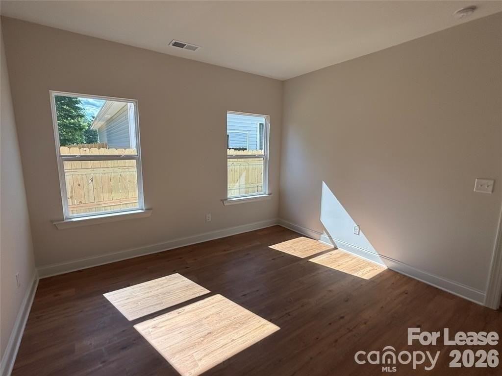 4811 Victoria Ave - Photo 5 of 12