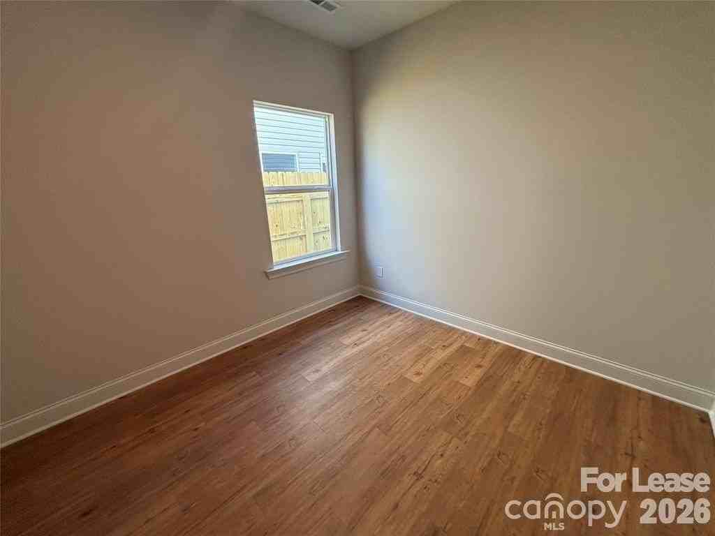 4811 Victoria Ave - Photo 7 of 12
