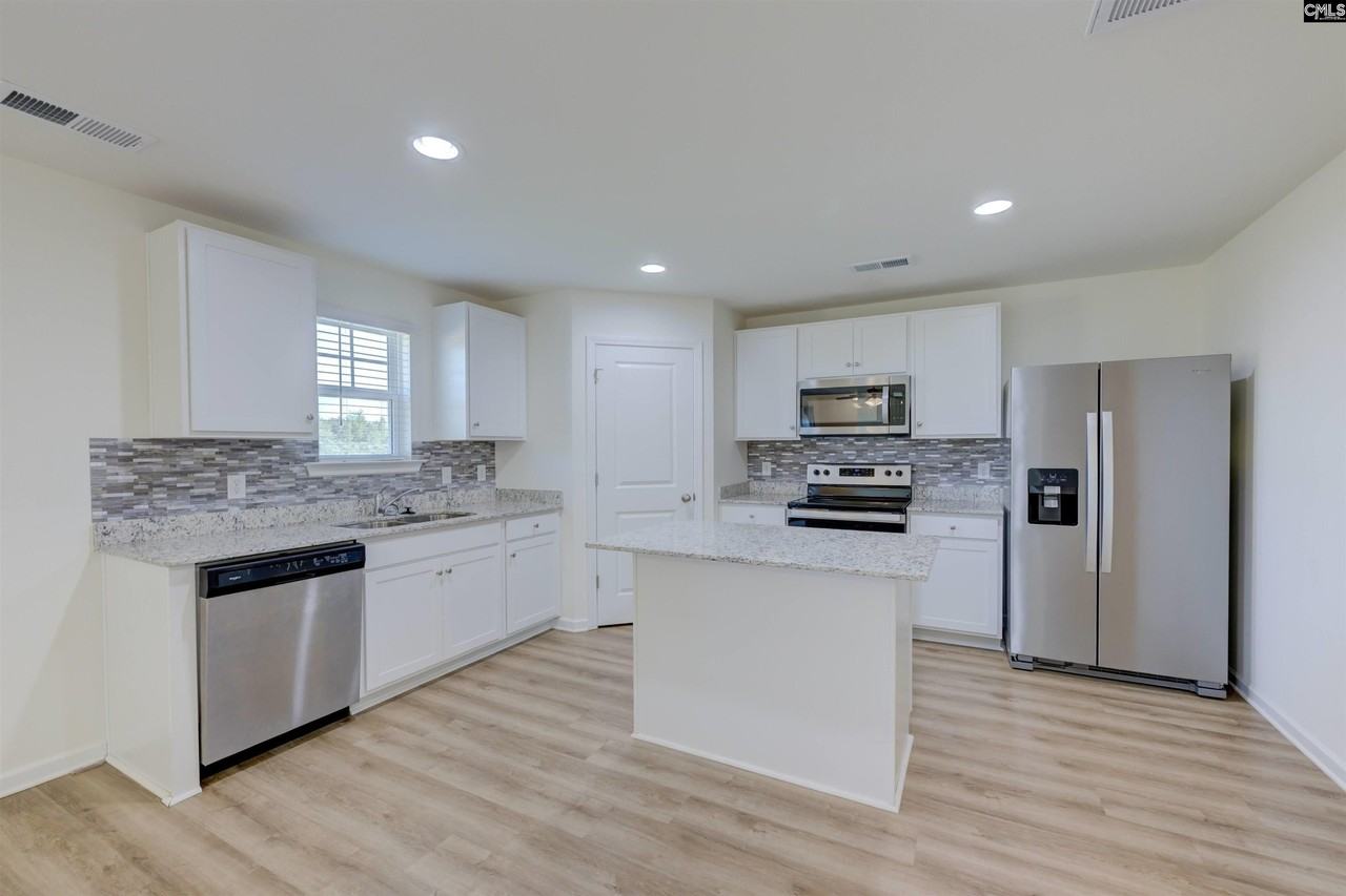 280 Savannah Wood Rd - Photo 4 of 18