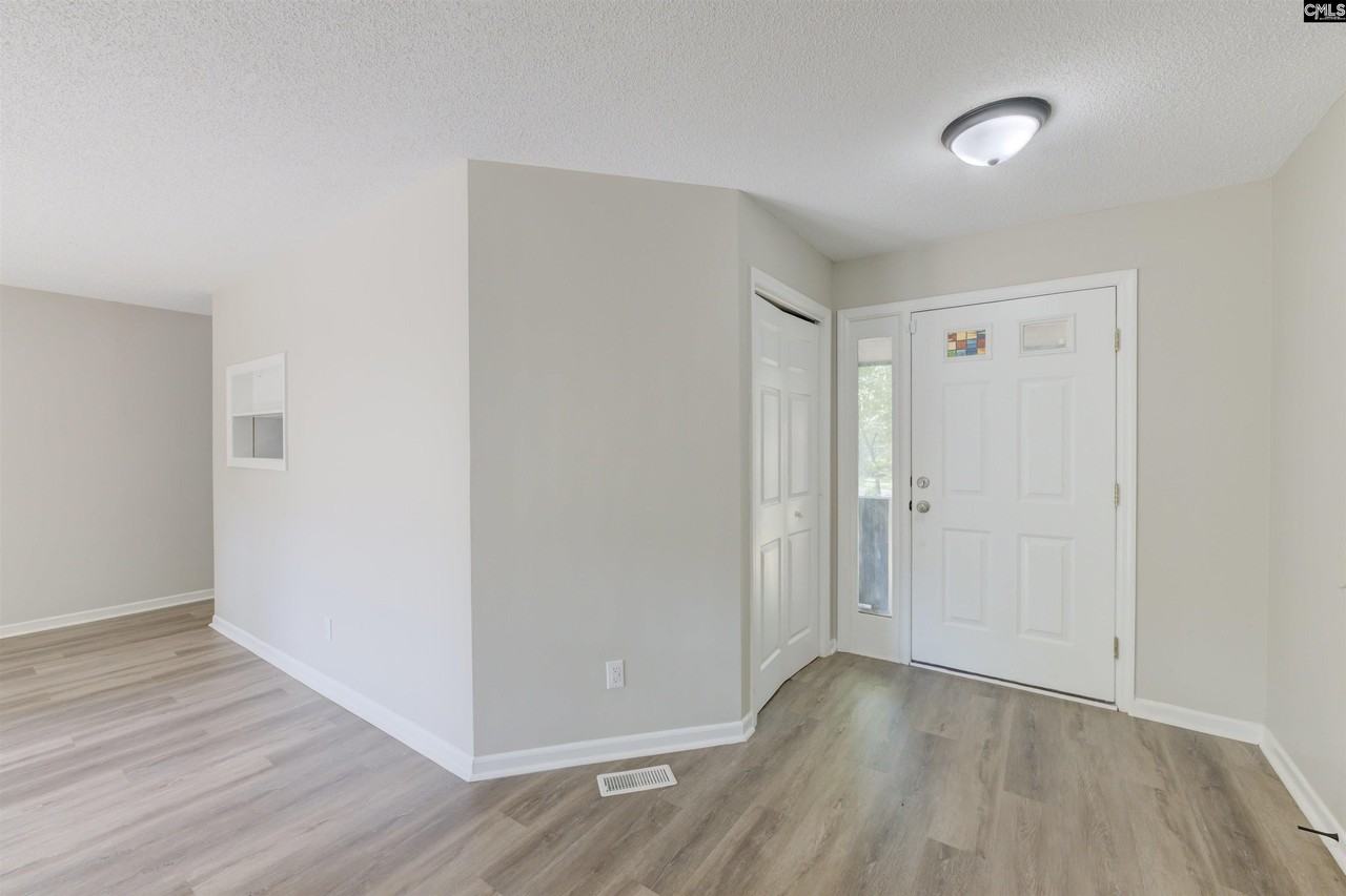 30 Cardington Ct - Photo 5 of 19