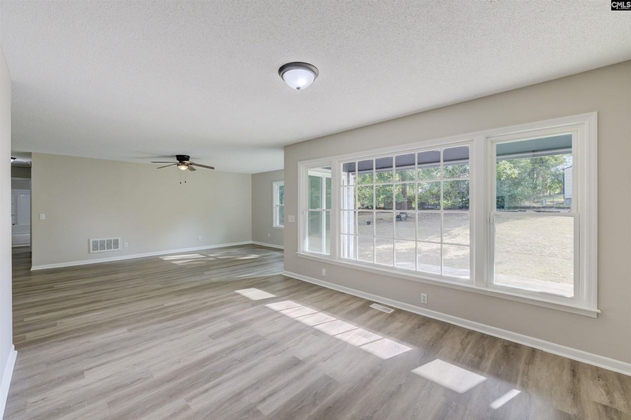 30 Cardington Ct - Photo 6 of 19