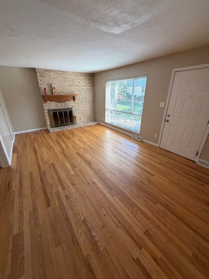 6436 E MISSISSIPPI AVE - Photo 2 of 18