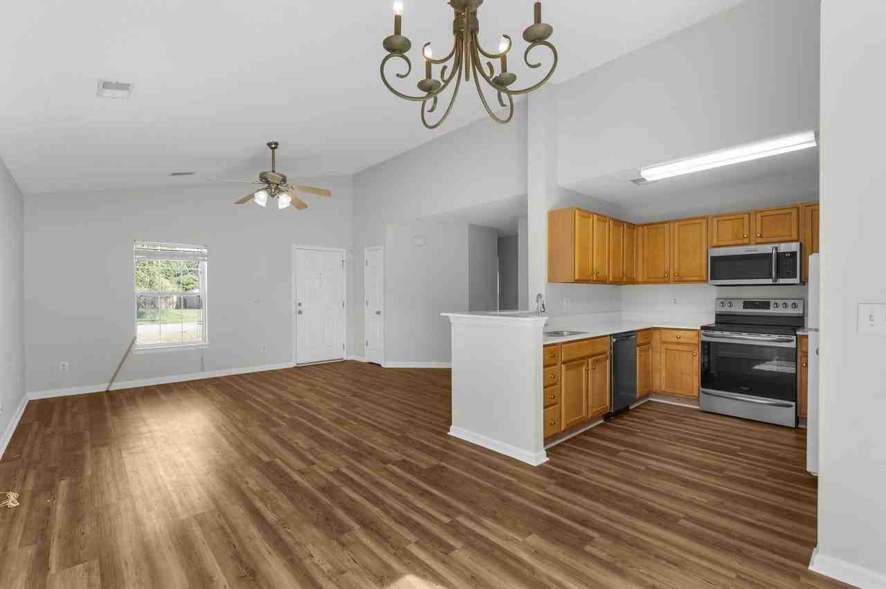 407 Beverly Dr - Photo 5 of 21