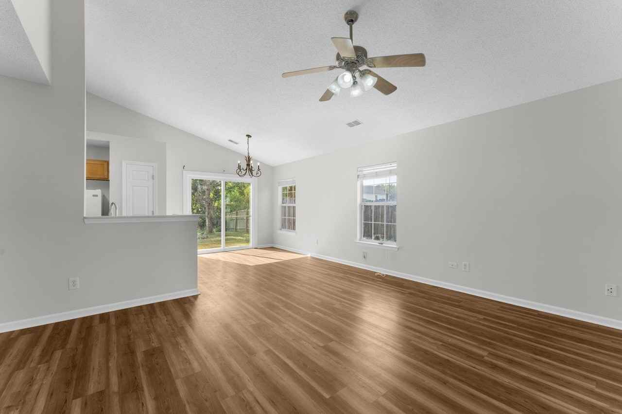 407 Beverly Dr - Photo 7 of 21