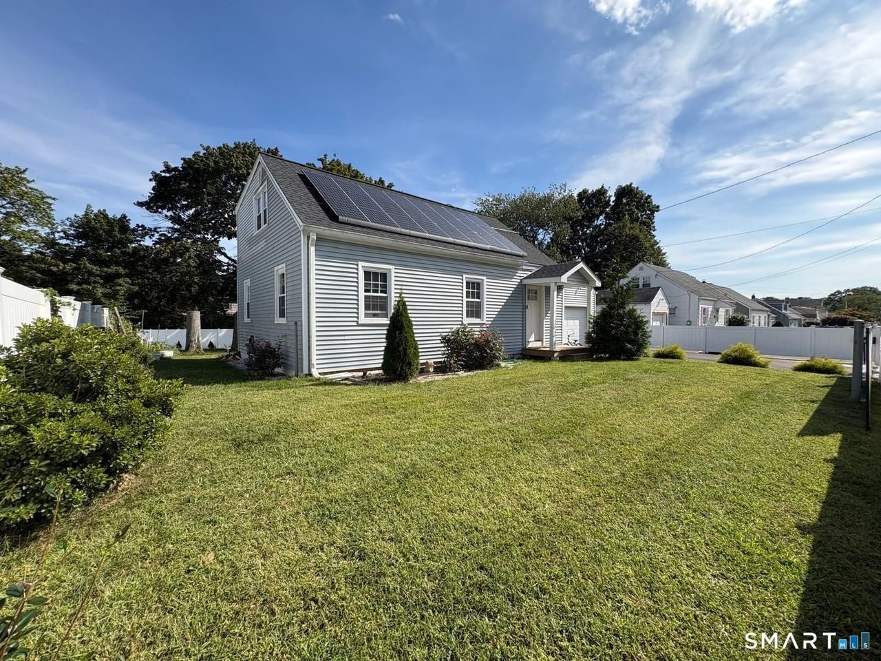 350 Roger Williams Rd - Photo 2 of 21
