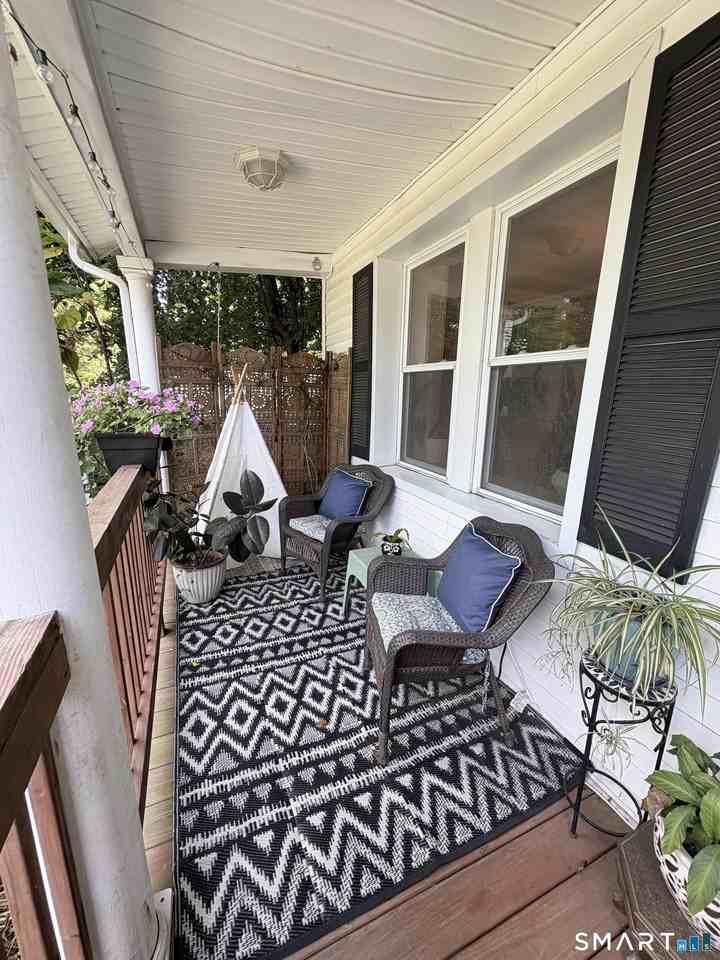 89 Hillside Ave - Photo 3 of 23