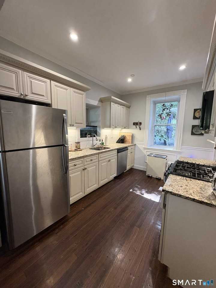 89 Hillside Ave - Photo 6 of 23