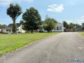 7434 Shire Pkwy - Photo 1 of 1