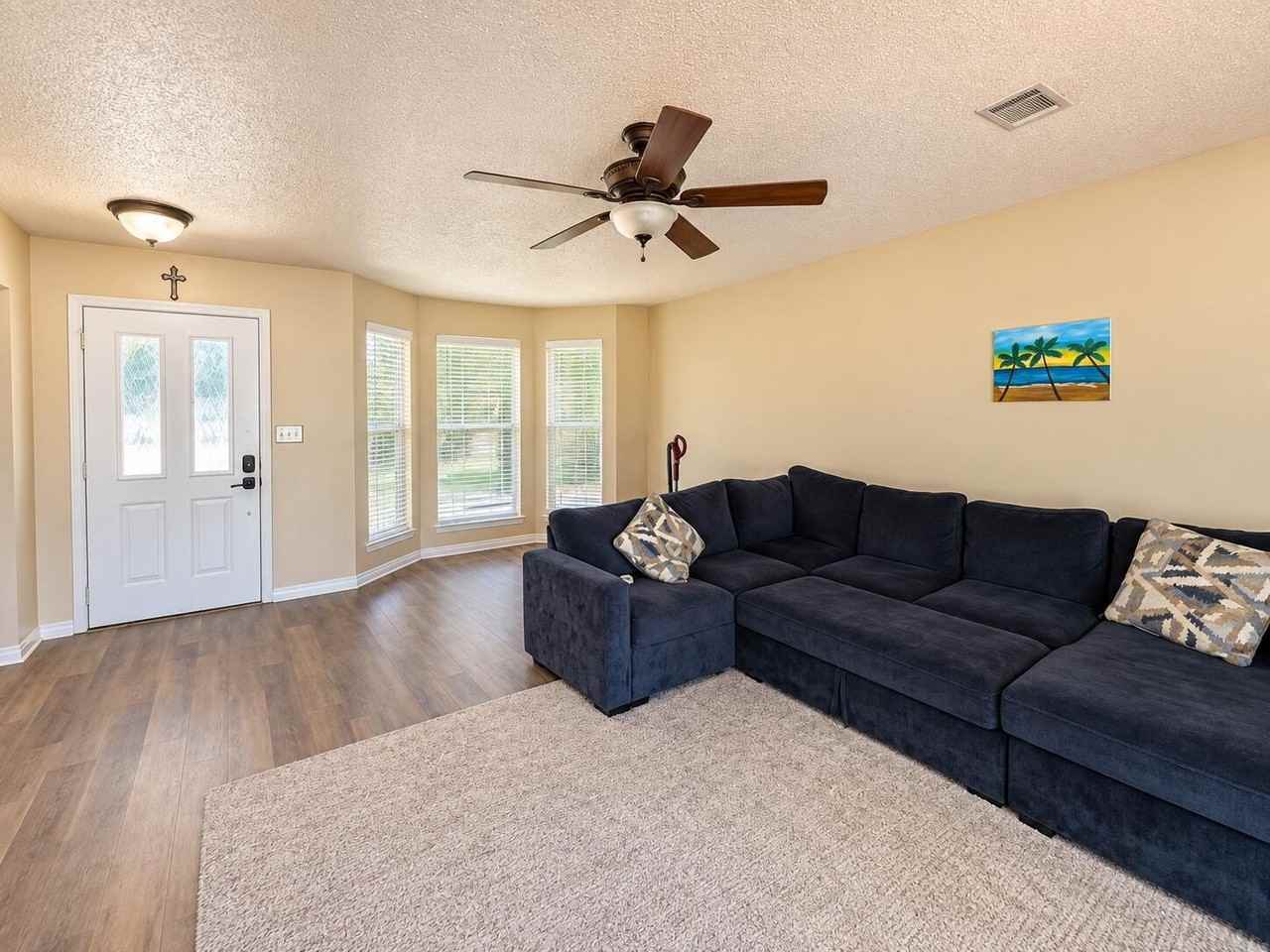 3022 Blue Pine Ln - Photo 3 of 25