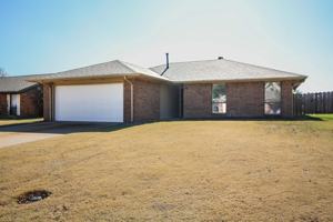 featured image of 5821 Roman Nose Dr