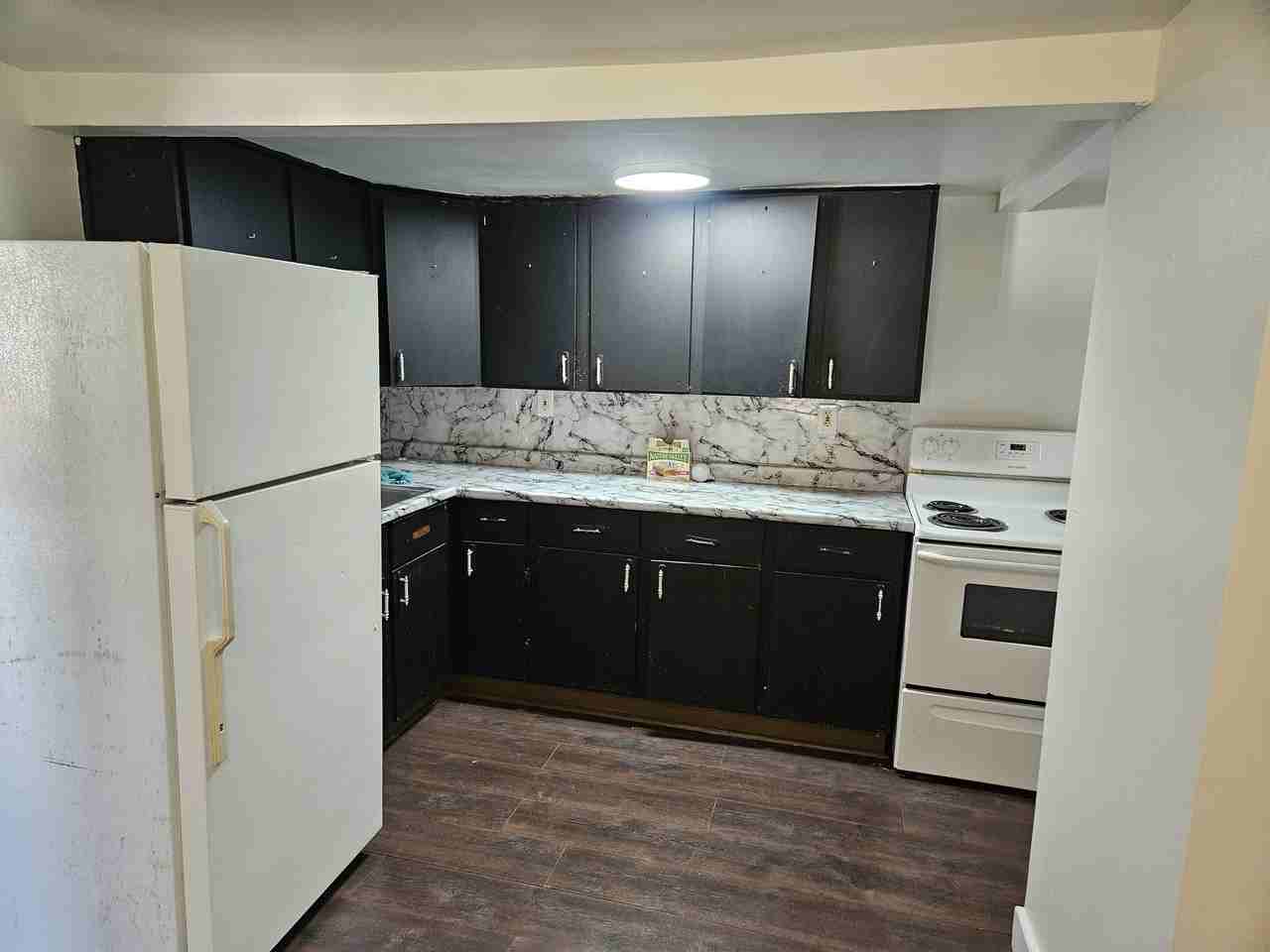 533-535 West Shawnee Avenue - Photo 3 of 11